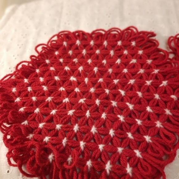 Vintage Octagon Hand Crocheted‎ Trivets Red and White Fringed - Picture 7 of 9